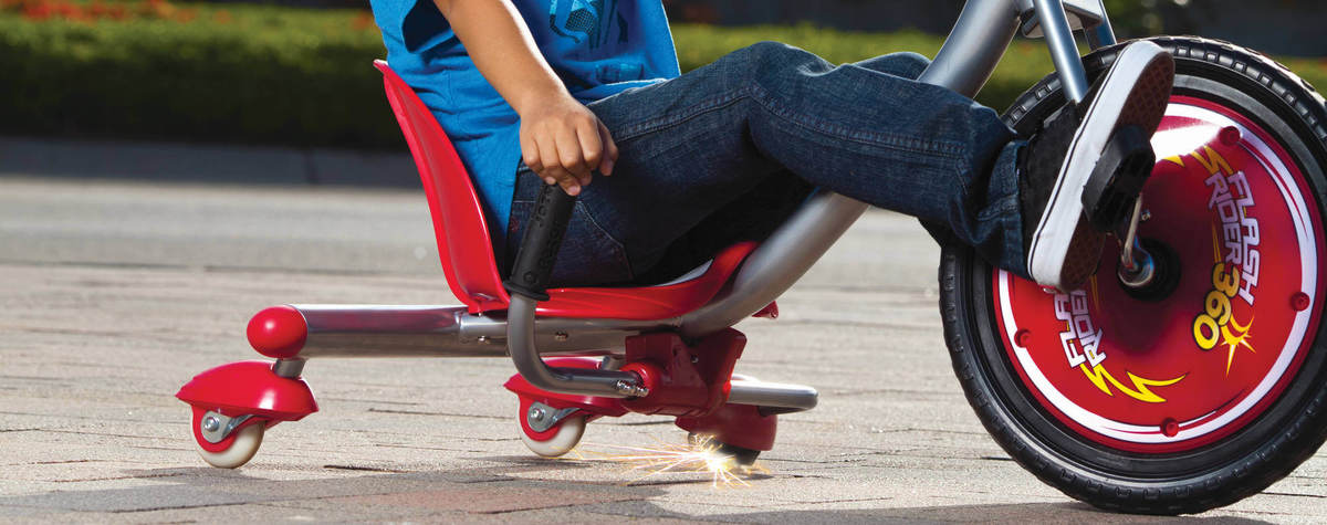 תלת אופן פעלולים עם אפקט הניצוצות דגם Flash Ride 360